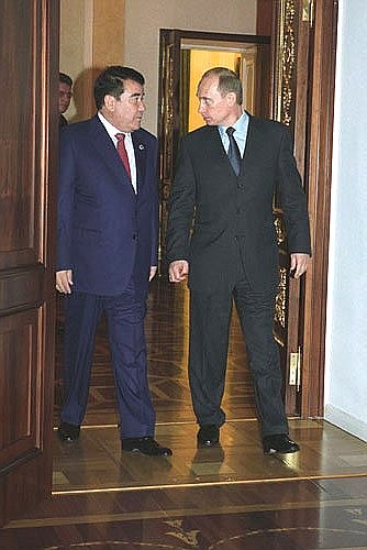 С Президентом Туркменистана Сапармуратом Ниязовым.