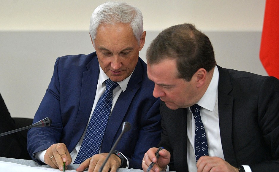 Aide to the President Andrei Belousov (left) and Prime Minister Dmitry Medvedev at the meeting on the development of agriculture.