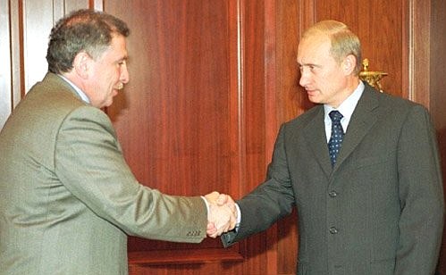 С заместителем Председателя Правительства Ильей Клебановым.