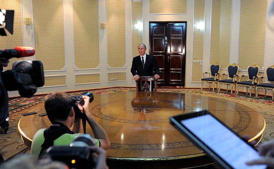Vladimir Putin answered Russian journalists’ questions following the Shanghai Cooperation Organisation summit.