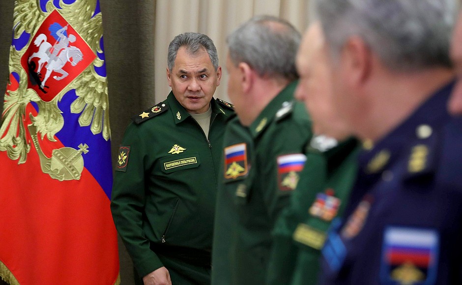 Defence Minister Sergei Shoigu before the meeting on drafting of the State Armament for 2018–2025.