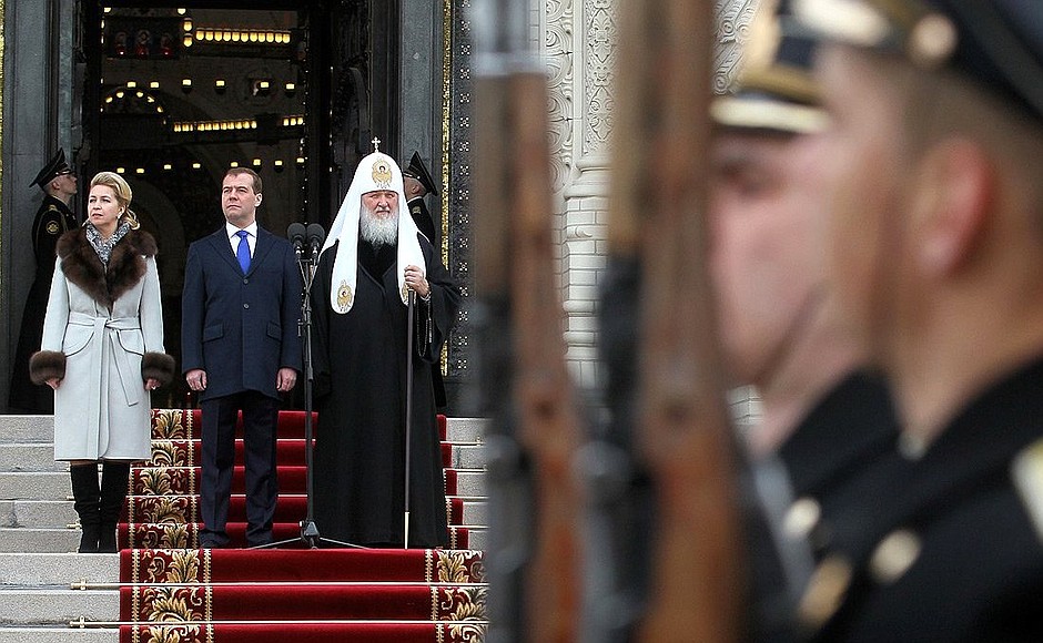Dmitry and Svetlana Medvedev with Patriarch Kirill of Moscow and All Russia after the consecration ceremony of the Naval Cathedral of Saint Nicholas in Kronstadt.