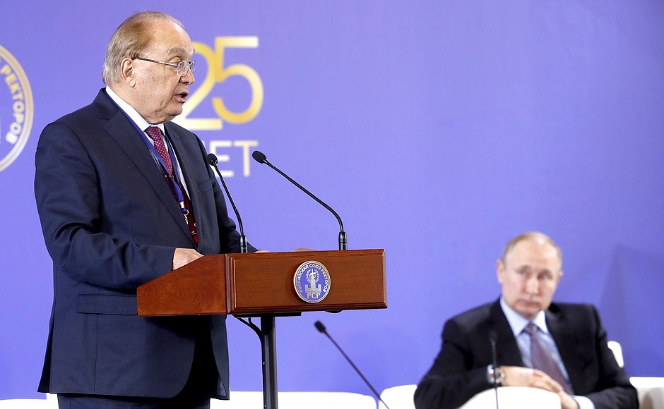 Moscow State University Rector Viktor Sadovnichy at a plenary meeting of the 11th Congress of the Russian Rectors’ Union.
