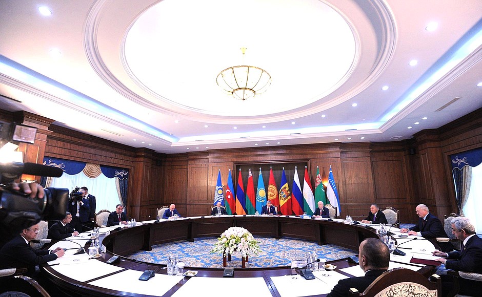 Заседание Совета глав государств – участников Содружества Независимых Государств в узком составе.