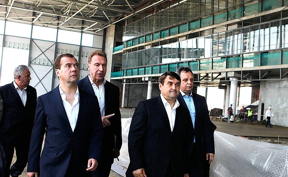 With First Deputy Prime Minister Igor Shuvalov (centre) and Transport Minister Igor Levitin (second right) during an inspection of the airport complex under construction.