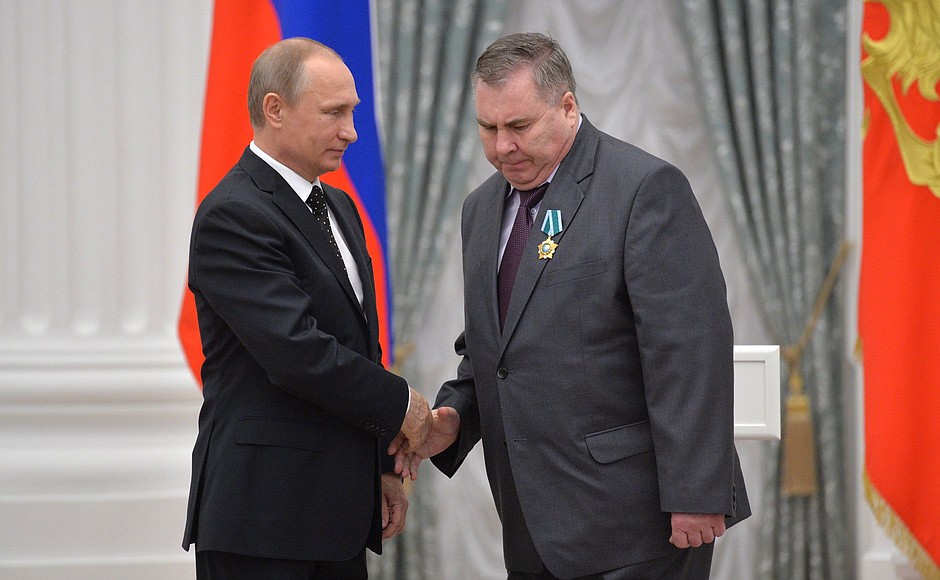 Assembly fitter at the Irkutsk Aviation Plant of the Irkut Research and Production Corporation Andrei Garagan awarded the Order of Friendship.