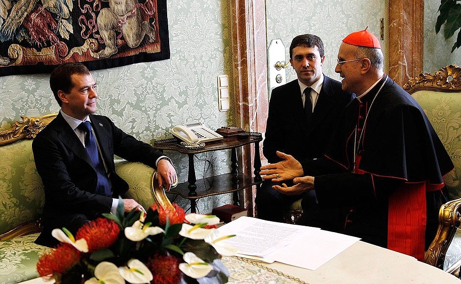 Meeting with the Vatican Secretary of State Tarcisio Bertone.