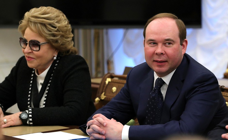 Before the Security Council meeting. Federation Council Speaker Valentina Matviyenko and Chief of Staff of the Presidential Executive Office Anton Vaino.