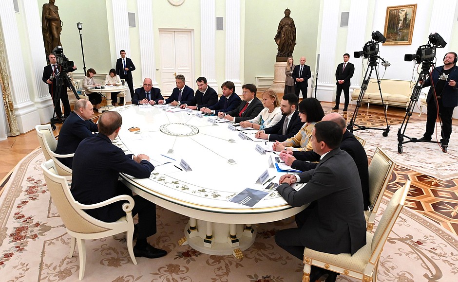 Meeting with heads of Russian processing industry enterprises.