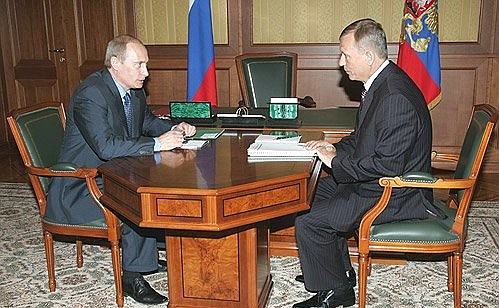 С губернатором Брянской области Николаем Дениным.