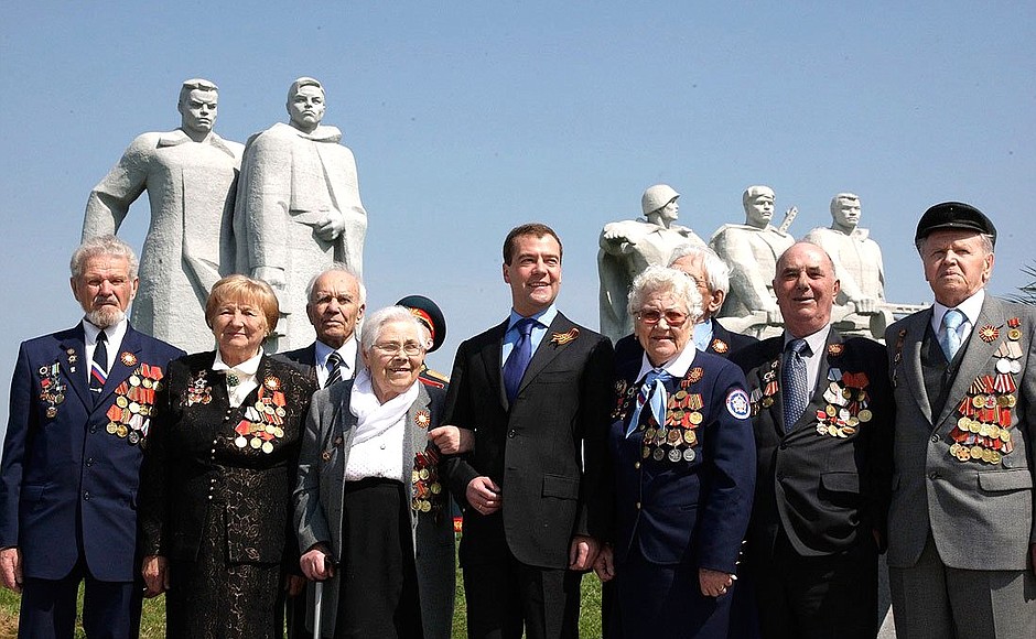 With Great Patriotic War veterans at a monument to the Panfilovtsy heroes near Dubosekovo.