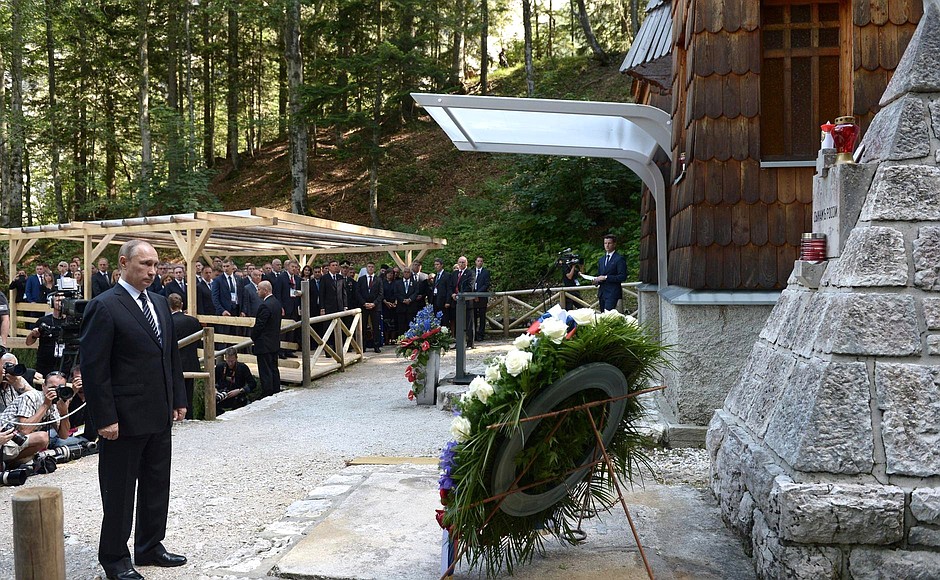 Memorial ceremony marking the 100th anniversary of the Russian chapel near the Vršič Pass in memory of Russian soldiers who died there during the First World War. Vladimir Putin laid a wreath at the obelisk “To the Sons of Russia.”