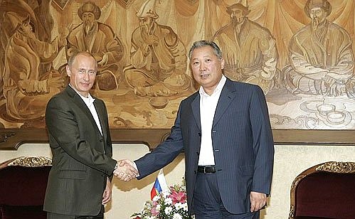 С Президентом Киргизстана Курманбеком Бакиевым.