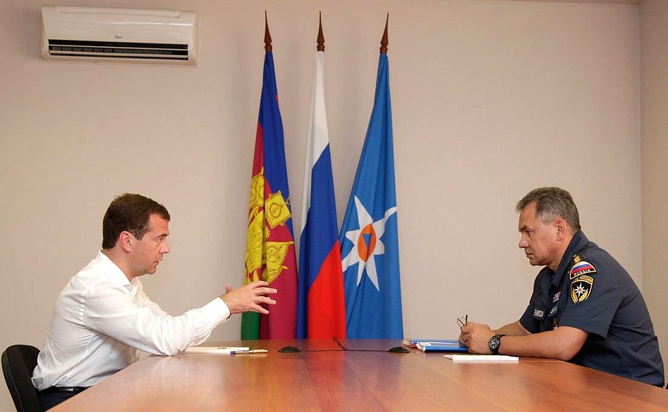 With Minister of Civil Defence, Emergencies and Disaster Relief Sergei Shoigu.