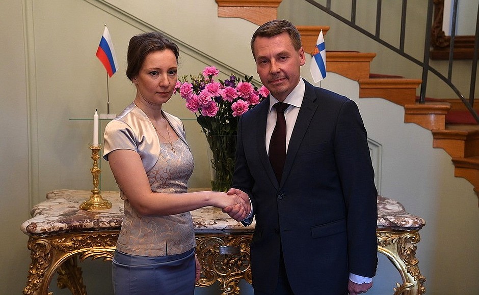 Анна Кузнецова посетила Финляндию с двухдневным визитом • Президент России