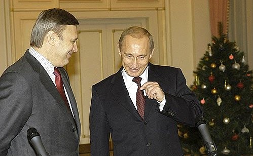 С Председателем Правительства Михаилом Касьяновым по завершении совещания с членами Правительства.