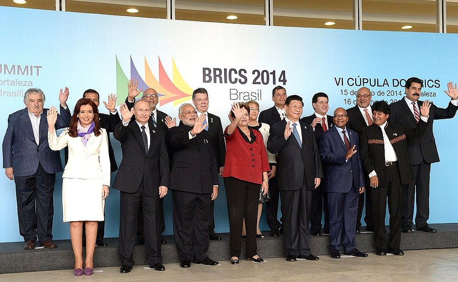 Participants in BRICS leaders’ meeting with South American heads of state.