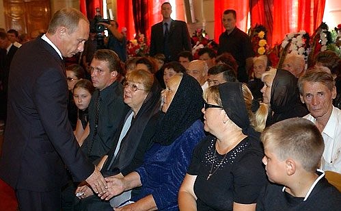 At the requiem for Astrakhan Oblast Governor Anatoly Guzhvin.