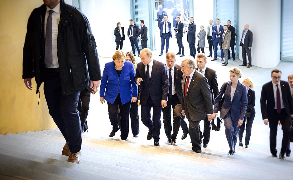 С Федеральным канцлером Германии Ангелой Меркель перед началом Международной конференции по Ливии.
