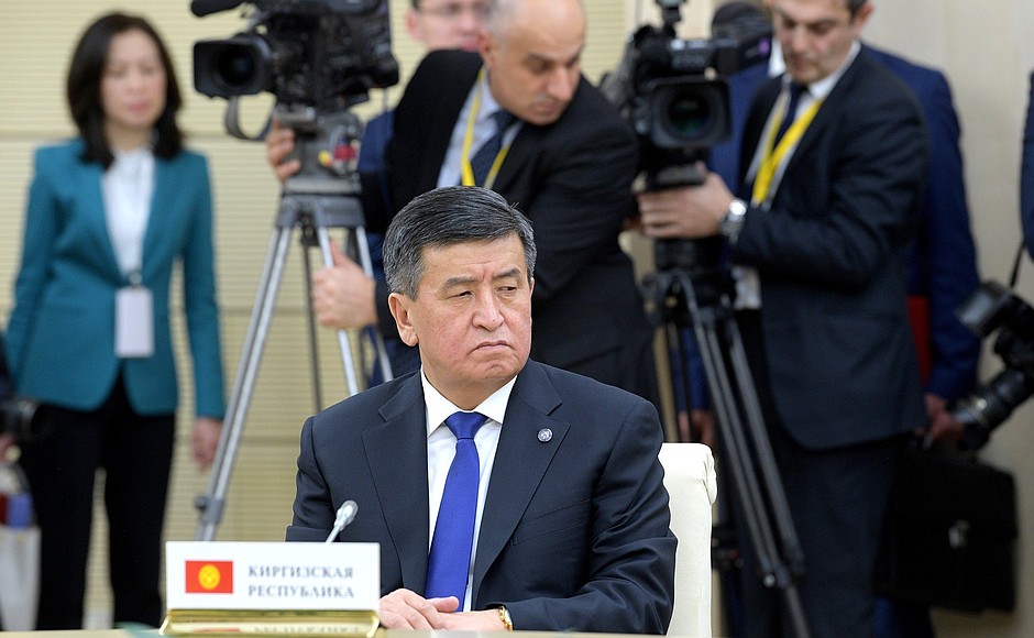 Президент Киргизской Республики Сооронбай Жээнбеков на неформальной встрече глав государств СНГ.