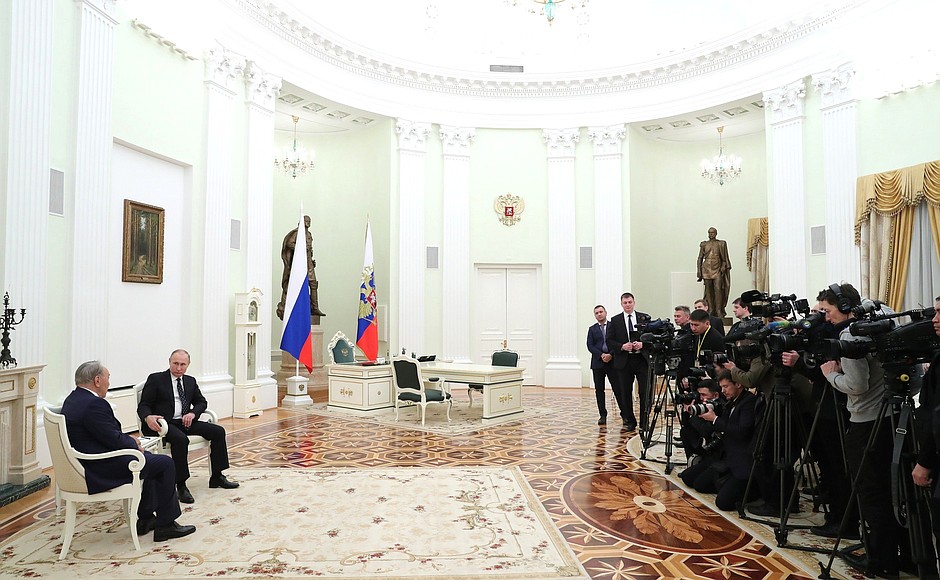 В ходе встречи с Президентом Казахстана Нурсултаном Назарбаевым