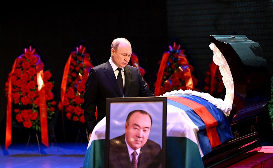 На церемонии прощания с первым президентом Республики Башкортостан Муртазой Рахимовым.