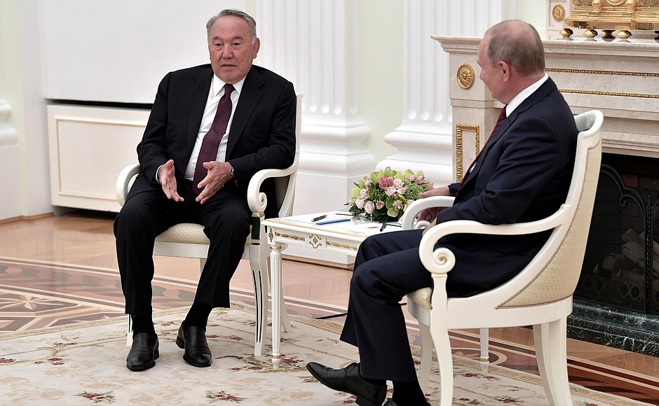 C первым Президентом Казахстана Нурсултаном Назарбаевым.