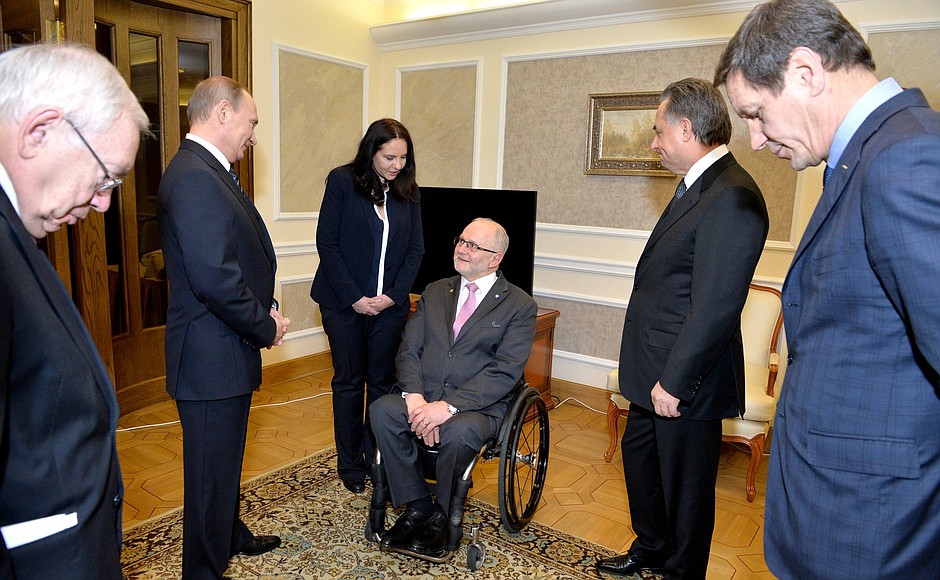 Before the Russian Paralympic Committee’s Return to Life Prize award ceremony. Left to right: President of the Russian Paralympic Committee Vladimir Lukin, President of the International Paralympic Committee Sir Philip Craven, Sports Minister Vitaly Mutko and First Deputy Speaker of the State Duma, President of the Russian Olympic Committee Alexander Zhukov.