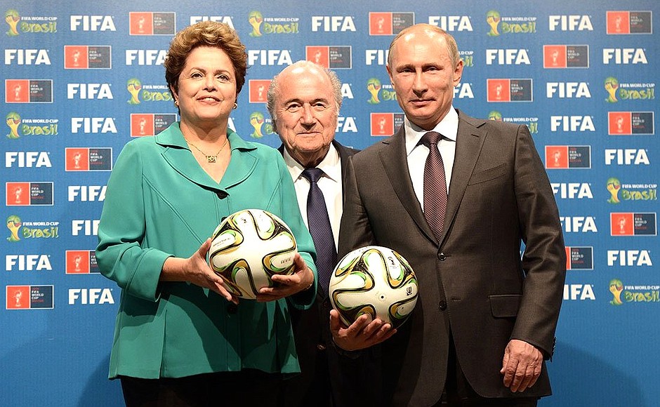 Russia takes the relay to host the World Cup • President of Russia