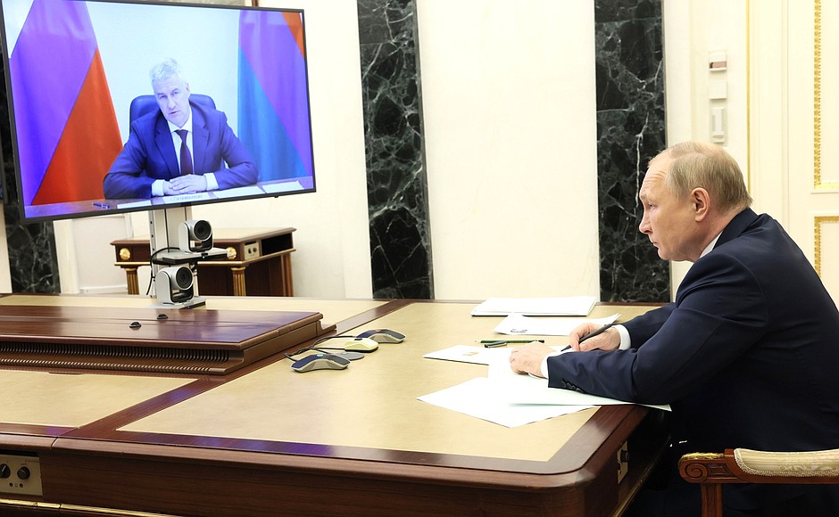 Working meeting with Head of the Republic of Karelia Artur Parfenchikov (via videoconference).