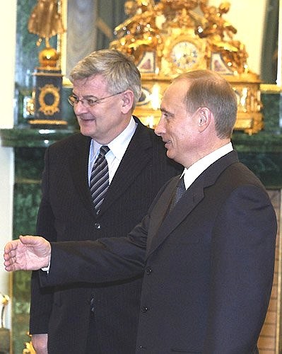 President Putin meeting with German Foreign Minister Joschka Fischer.