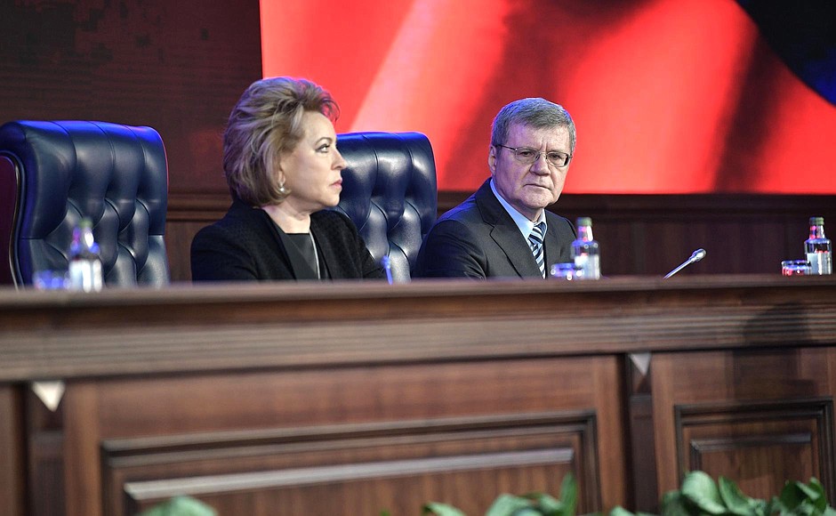 Federation Council Speaker Valentina Matviyenko and Prosecutor General Yury Chaika at the expanded meeting of the Defence Ministry Board.