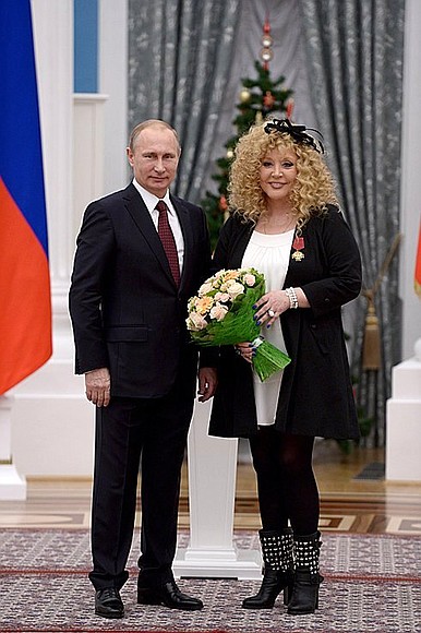 Order For Services to the Fatherland IV degree is awarded to People's Artist of the USSR Alla Pugacheva.