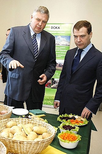 С председателем совета директоров компании «АгроПарк» Александром Чуенко.