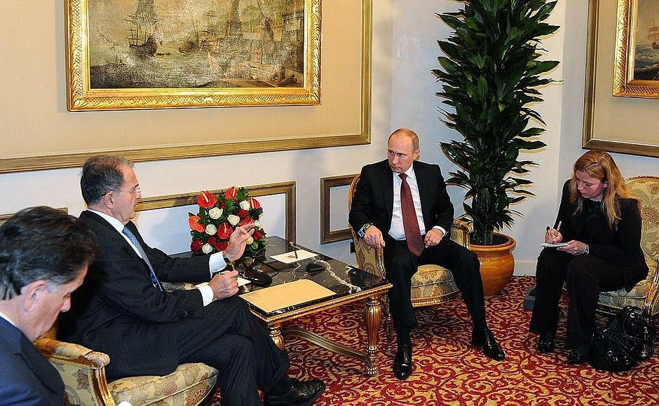 С бывшим Председателем Совета министров Италии, специальным посланником Генерального секретаря ООН по Сахелю Романо Проди.