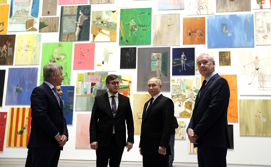 With Moscow Mayor Sergei Sobyanin (right) and President of V-A-C Foundation for Contemporary Art and NOVATEK Board Chairman Leonid Mikhelson during the tour around the GES-2 House of Culture. V-A-C Publishing Programmes Director Georgy Cheredov (centre) is providing a commentary.