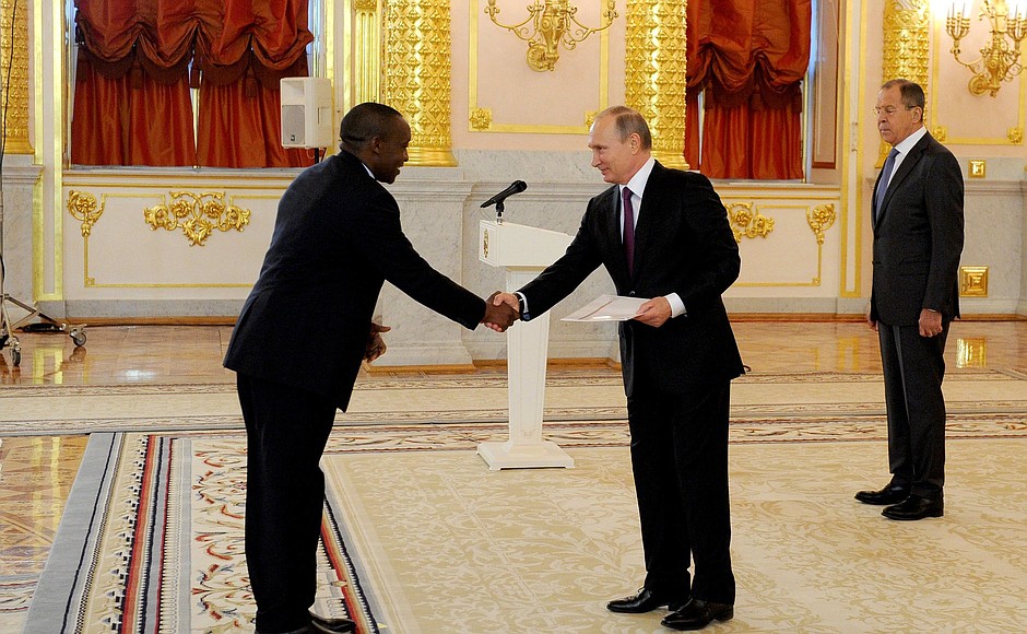 Presentation by foreign ambassadors of their letters of credence. Ambassador of the Republic of Burundi Edouard Bizimana presents his letter of credence to the President.