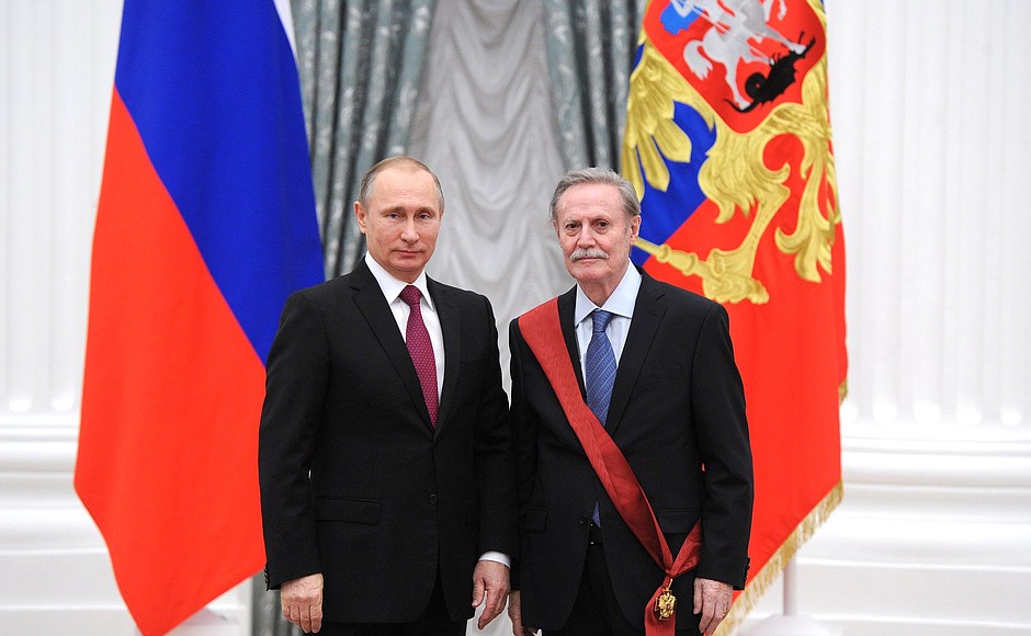 Presentation of state decorations. Artistic Director of the Maly Theatre Yury Solomin is awarded the Order for Services to the Fatherland, I degree.
