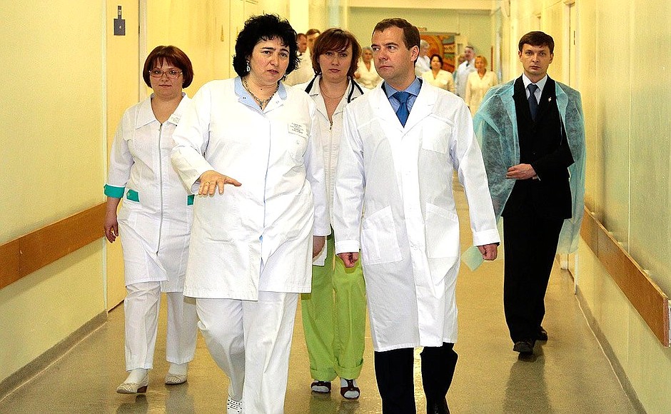 At Children’s Neuropsychiatric Hospital No 18. With the hospital’s head doctor Tatyana Batysheva.