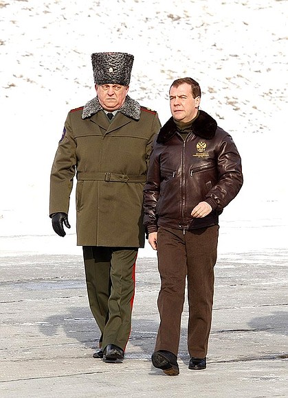 With Strategic Missile Forces Commander Lieutenant General Sergei Karakayev before the beginning of the 626th Missile Regiment's deployment ceremony.