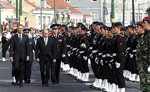 Официальная церемония встречи Президента России.