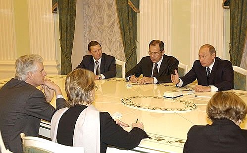 На встрече с министрами иностранных дел и обороны России и Франции.