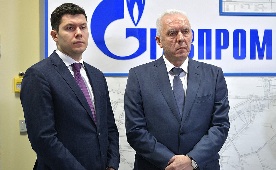 Launch of a gas-receiving terminal and floating storage regasification platform in Kaliningrad Region.
Governor of Kaliningrad Region Anton Alikhanov, left, and Presidential Plenipotentiary Envoy to the Northwestern Federal District Alexander Gutsan.