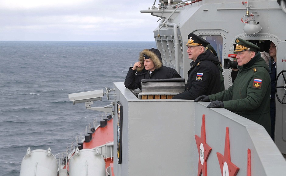 Joint exercises of the Northern and Black Sea fleets. With Commander-in-Chief of the Navy Nikolai Yevmenov, centre, and Commander of the Southern Military District Forces Alexander Dvornikov.
