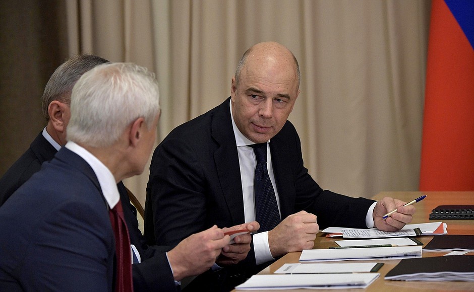 First Deputy Prime Minister and Finance Minister Anton Siluanov before the meeting with Defence Ministry leadership and defence industry heads.