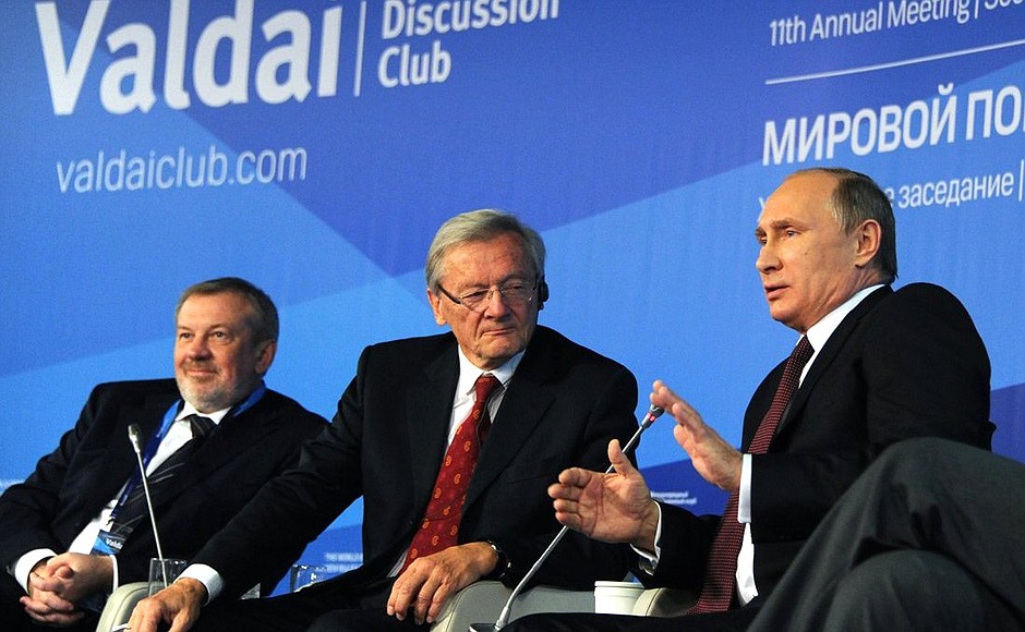 Meeting of the Valdai International Discussion Club. With Chairman of the Valdai Club Support and Development Foundation Andrei Bystritsky (left) and former Austrian Federal Chancellor Wolfgang Schüssel.