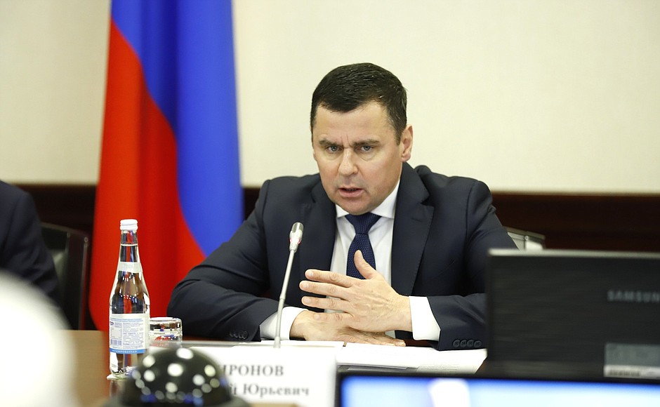 Помощник Президента Дмитрий Миронов на заседании Совета по делам казачества.