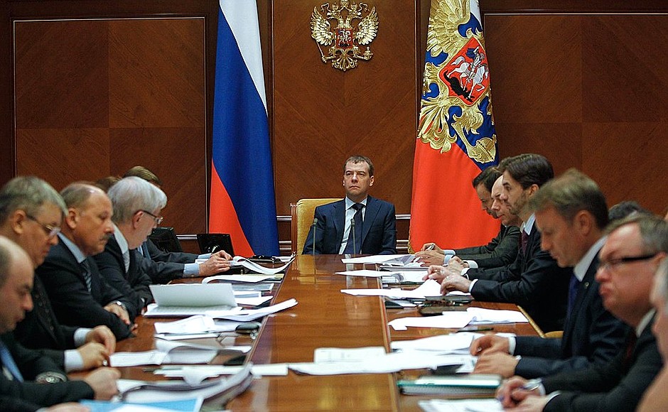 Meeting on economic issues.