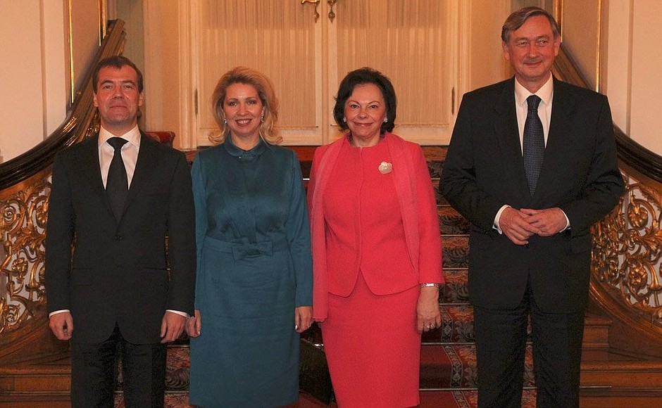 Дмитрий и Светлана Медведевы с Президентом Словении Данило Тюрком и его супругой Барбарой Тюрк.