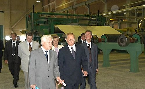 President Putin at the Kondopoga pulp and paper mills.